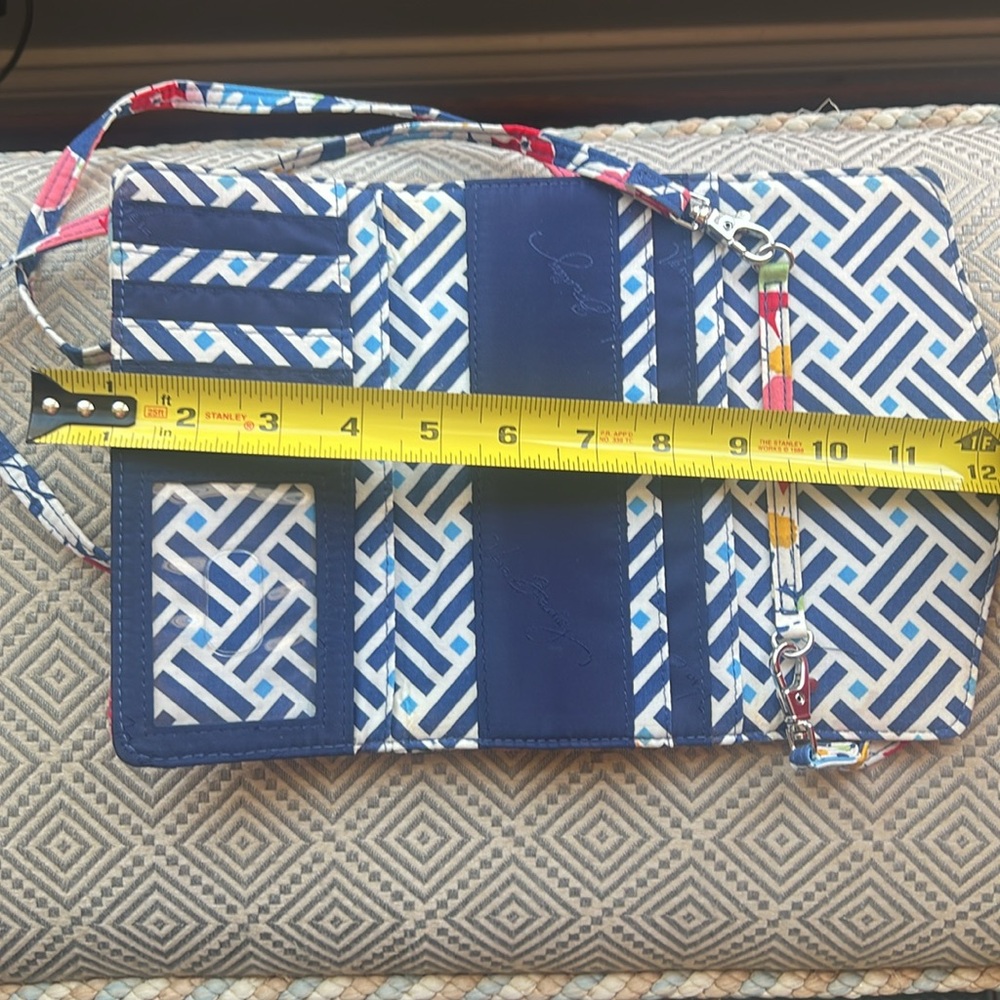 Vera Bradley envelope style purse with shoulder strap and floral - Picture 4 of 4